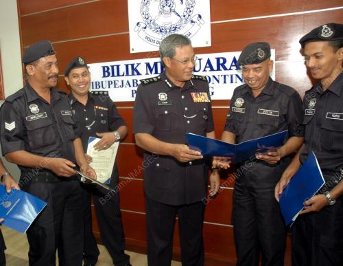 POLIS