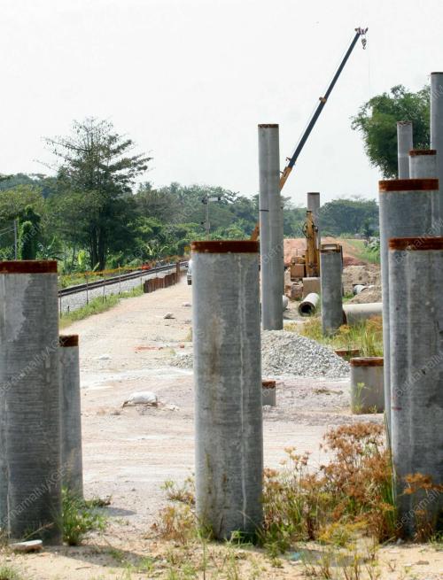 LANDASAN BERKEMBAR