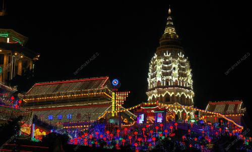 KEK LOK SI