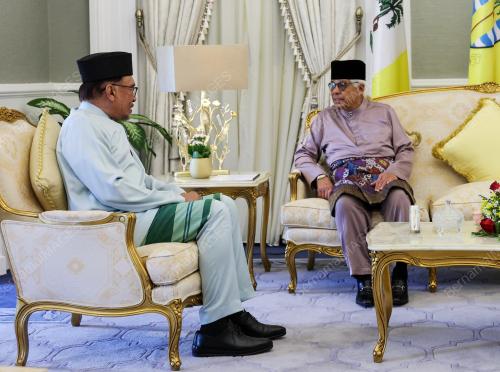 TUN AHMAD FUZI ABDUL RAZAK