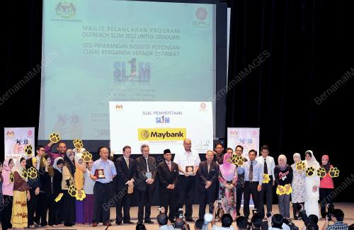 PG05_14082012_SLIM_GRADUAN