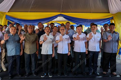 DATUK FAHMI FADZIL