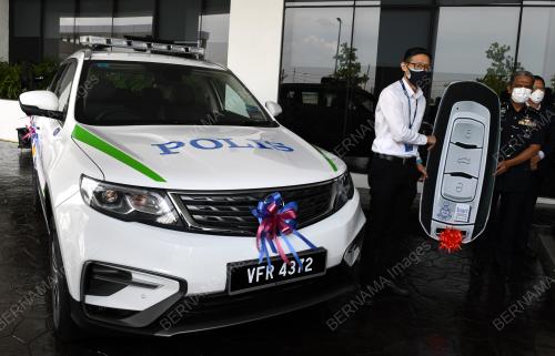 PG05_14102021_KERETA_PERONDA