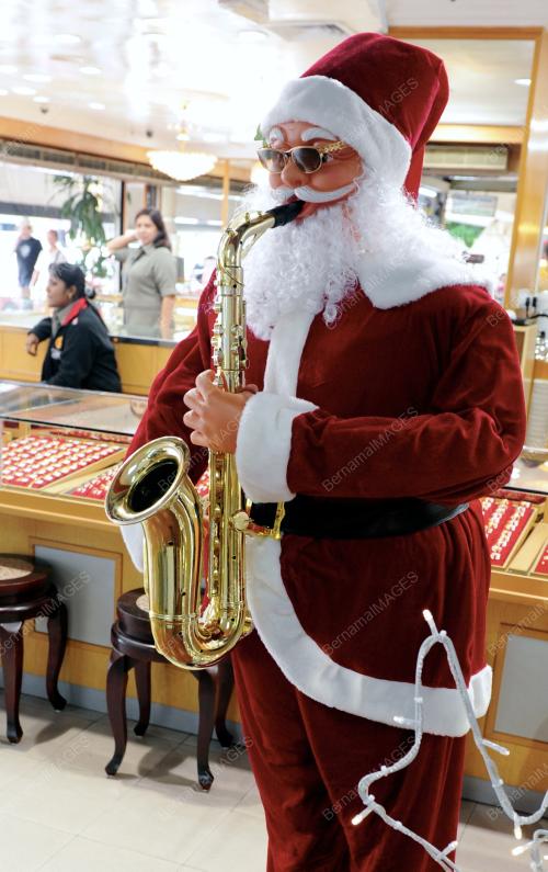 SANTA CLAUSE
