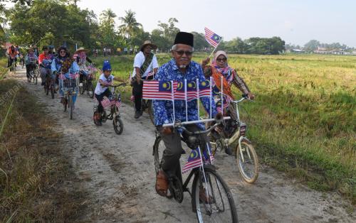 KAYUHAN HARI MALAYSIA
