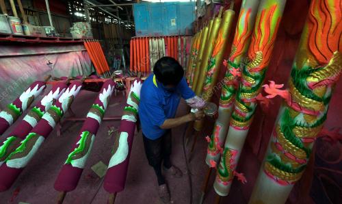 KAYU COLOK TAHUN BARU CINA