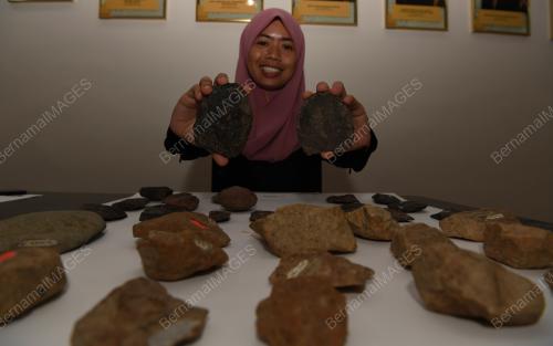 BATU ZAMAN PURBA