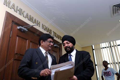 PG05_18052017_MAHKAMAH_SAMAN_BN201705174029