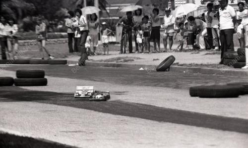 DISEMBER 1982