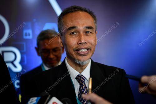 DATUK DR MUHAMMAD RADZI ABU HASSAN
