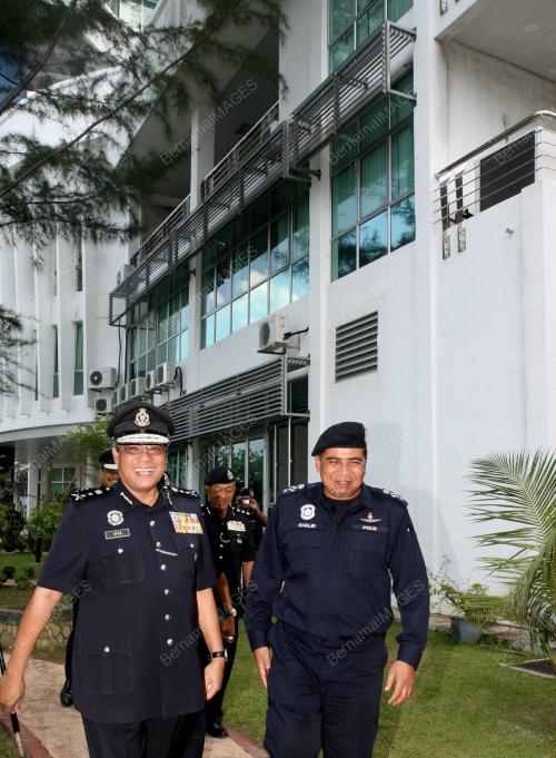 DATUK KHALID ABU BAKAR