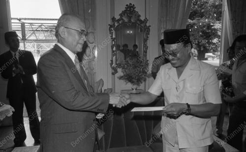 PG05_20102015_PAHLAWAN