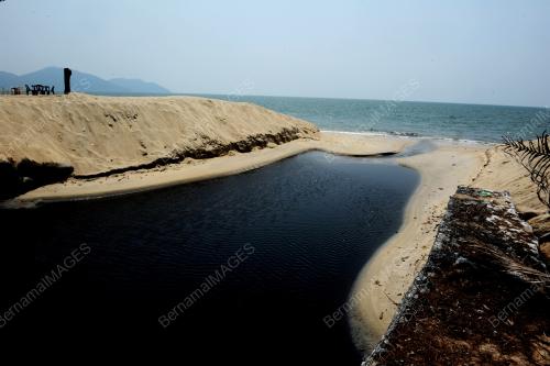PG05_21042016_SUNGAI_HITAM