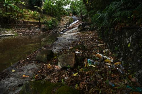 AIR TERJUN PAK LAH