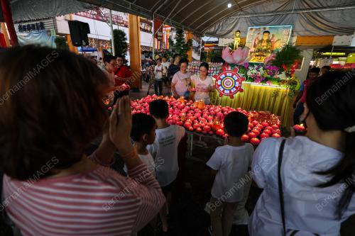 HARI WESAK