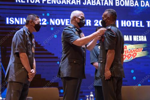 DATUK SERI MOHAMMAD HAMDAN WAHID