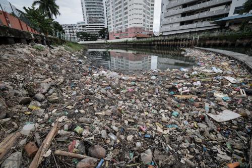 SAMPAH SUNGAI PINANG