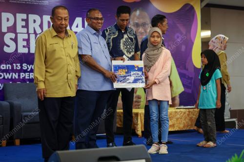 DATUK DR SHAIKH HUSSEIN MYDIN