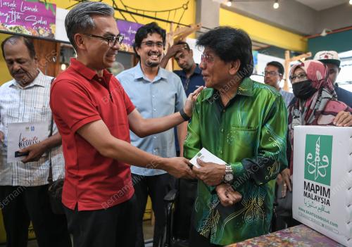 FAHMI FADZIL