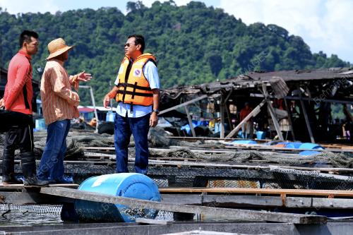 PG05_23112017_MENTERI_SANGKAR