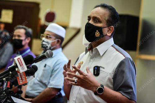 DATUK SERI REEZAL MERICAN NAINA MERICAN