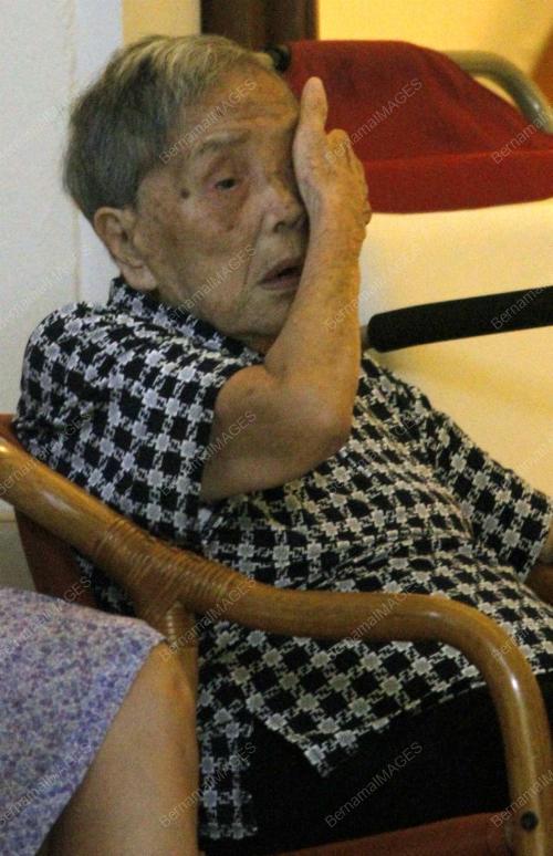 MENDIANG DR LIM CHONG EU