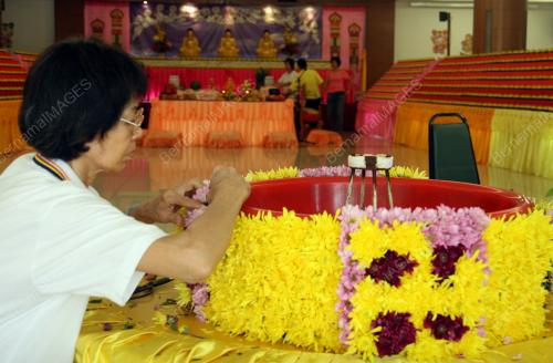 PERSIAPAN HARI WESAK