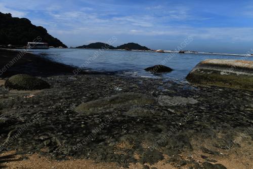 PANTAI ESEN