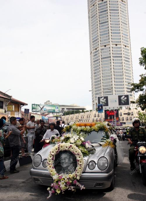 MENDIANG LIM CHONG EU