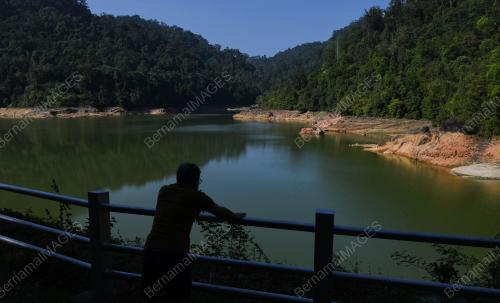 EMPANGAN AIR ITAM