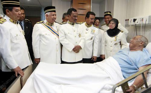 DATUK AZHAR IBRAHIM