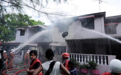 PG05_29052012_BOMBA_RUMAH