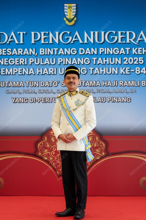 DATUK MOHAMAD FAUZI MD ISA