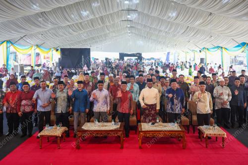 DATUK DR MOHD NA'IM MOKHTAR