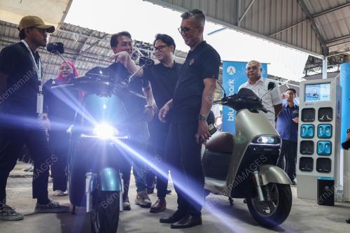 TENGKU DATUK SERI ZAFRUL TENGKU ABDUL AZIZ