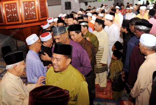 HARI RAYA