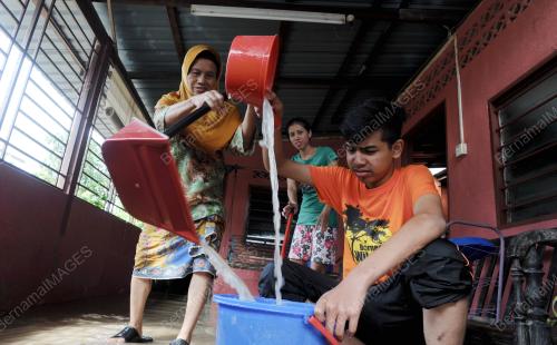 PG05_30112015_BERSIH_BANJIR
