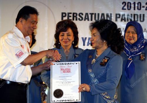 DATIN SERI ROSMAH MANSOR