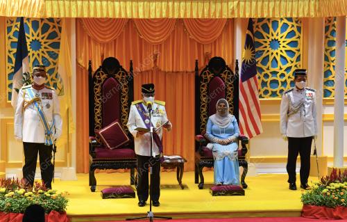 TUN AHMAD FUZI ABDUL RAZAK