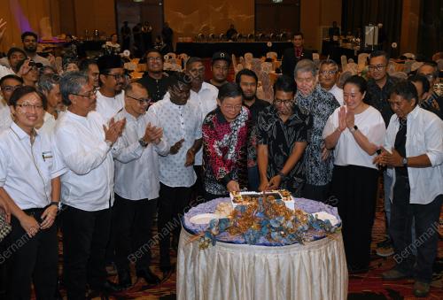 KELAB MEDIA MUTIARA