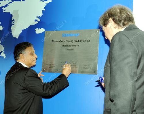 TAN SRI NOR MOHAMED YAKCOP