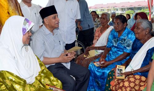TAN SRI NOR MOHAMED YAKCOP