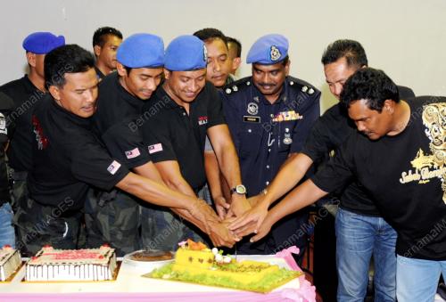 PG06_02042013_PULUT_KUNING