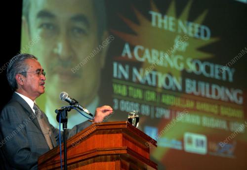 TUN ABDULLAH AHMAD BADAWI