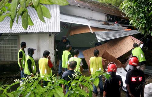 KAMPUNG BUAH PALA
