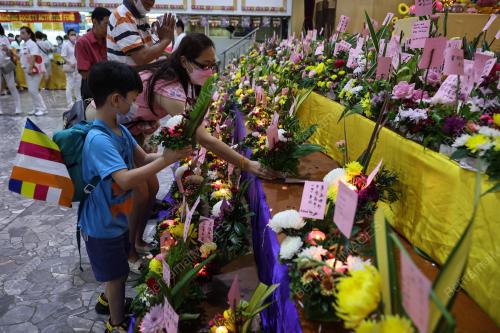 HARI WESAK