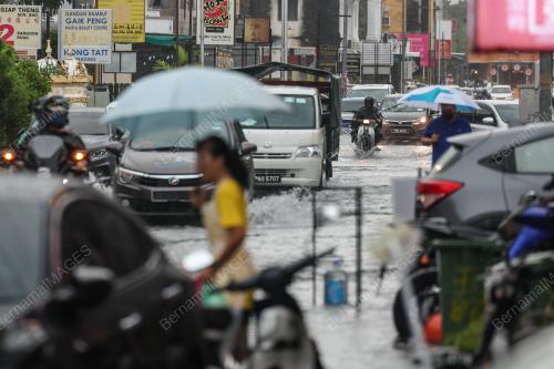 BANJIR KILAT