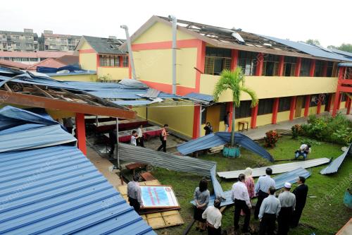 PG06_05112012_SEKOLAH_RIBUT