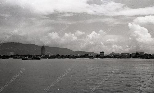 KOMPLEKS TUN RAZAK