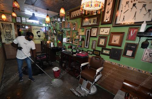 BARBER CLASSICS OPERASI ESOK
